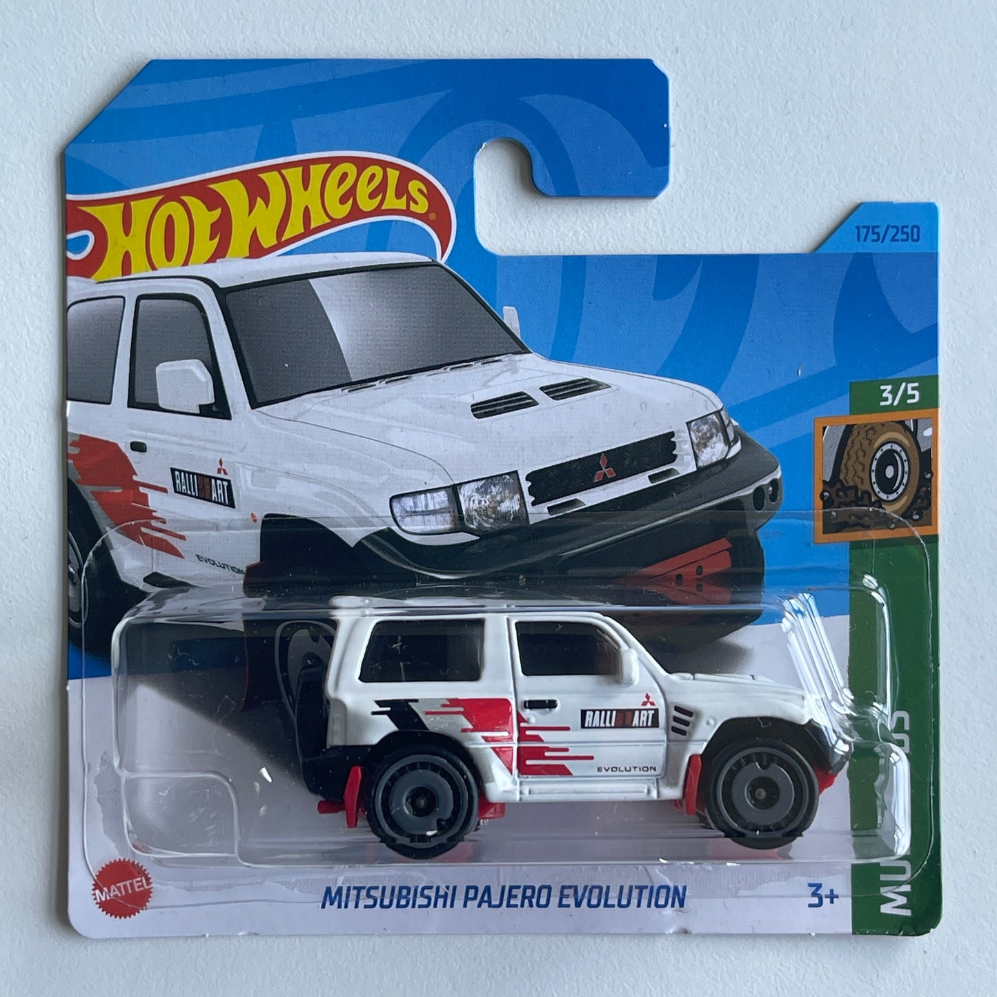 Hot Wheels Mitsubishi Pajero Evolution (White) Short Card (Damaged) Mud Studs 175/250