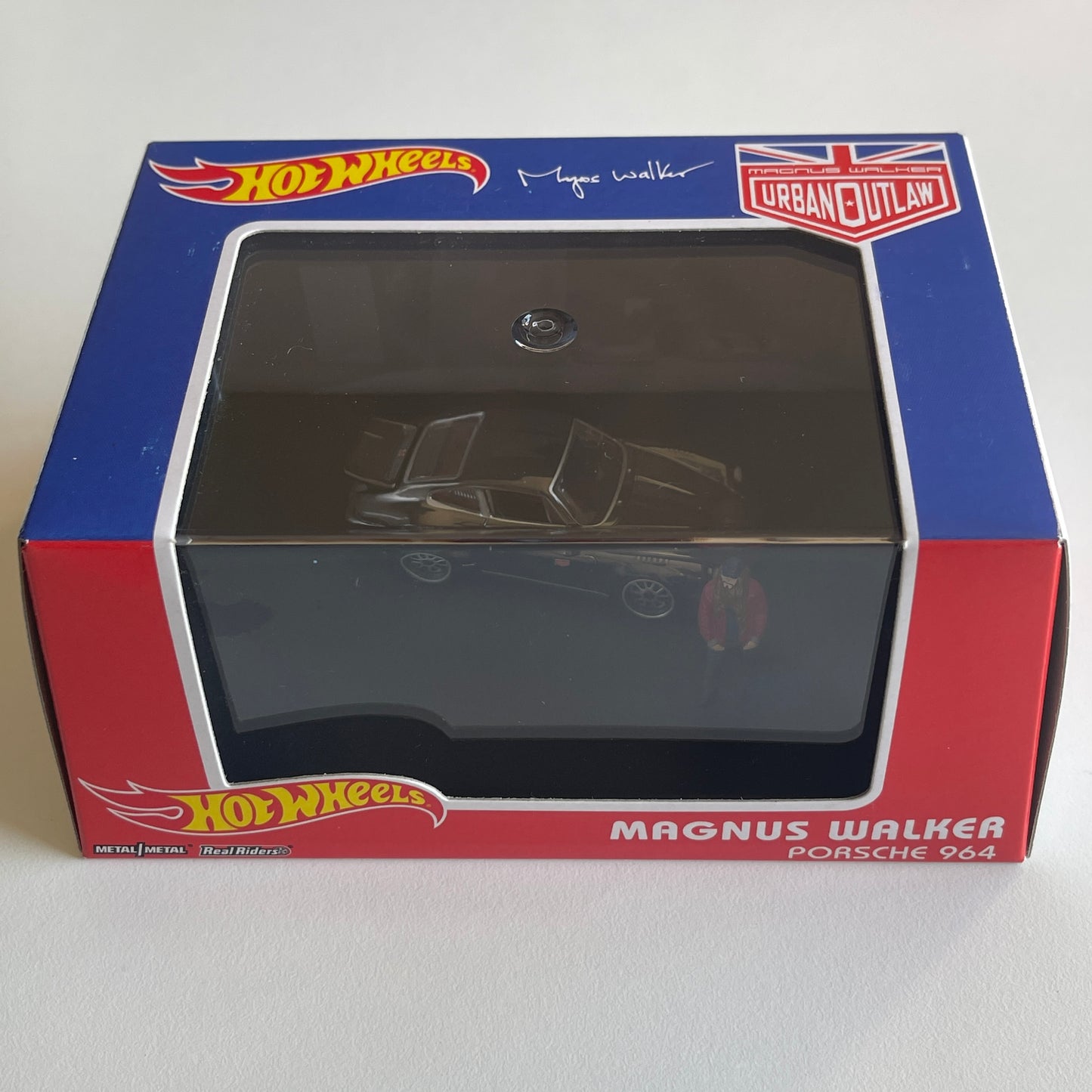 Hot Wheels Collectors 2019 RLC Exclusive Urban Outlaw Porsche 964 with Magnus Walker minifig