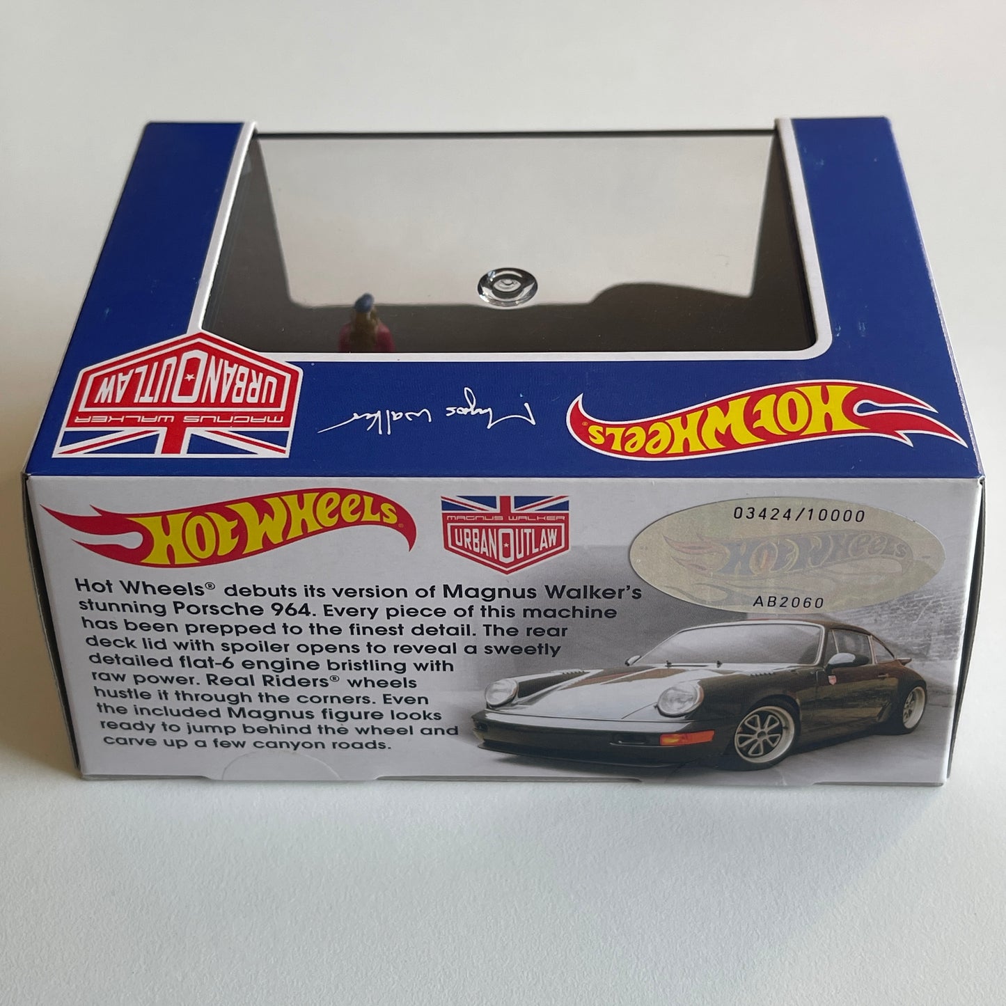 Hot Wheels Collectors 2019 RLC Exclusive Urban Outlaw Porsche 964 with Magnus Walker minifig