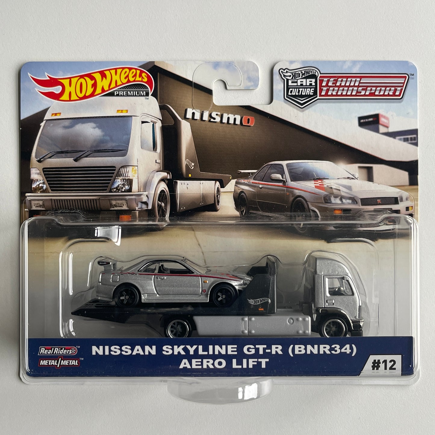 Hot Wheels Team Transport #12 Nissan Skyline GTR (BNR34)