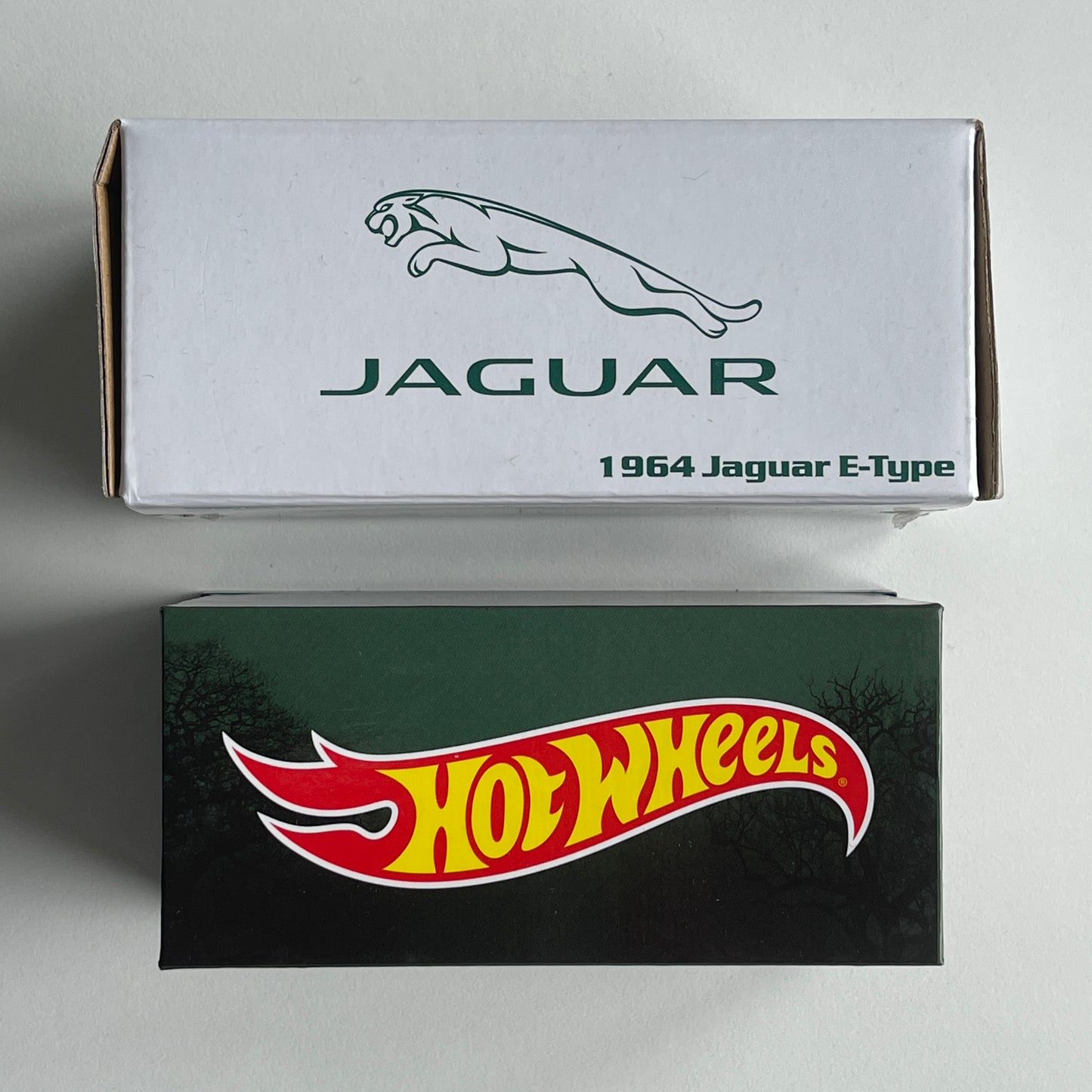 Hot Wheels Collectors 2023 RLC Exclusive 1964 Jaguar E-Type (Damaged)