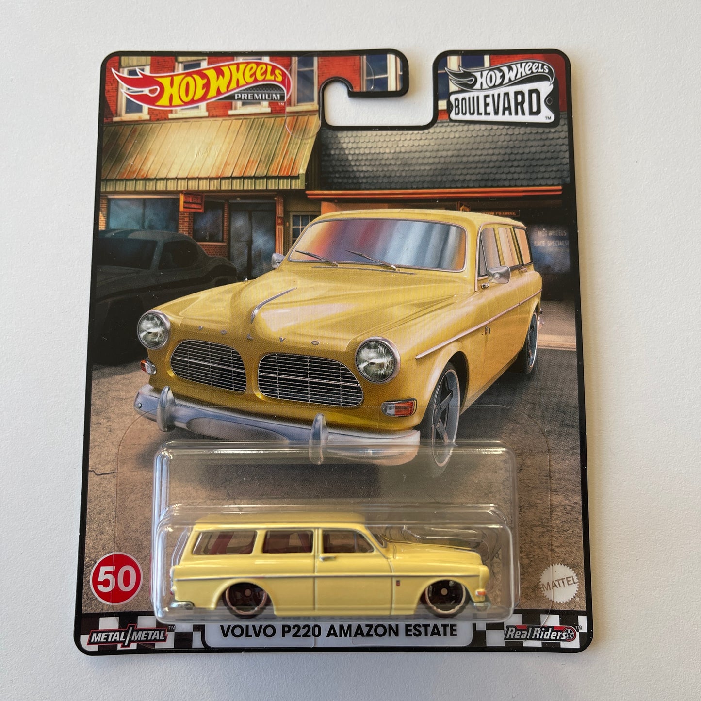 Hot Wheels Boulevard #50 Volvo P220 Amazon Estate