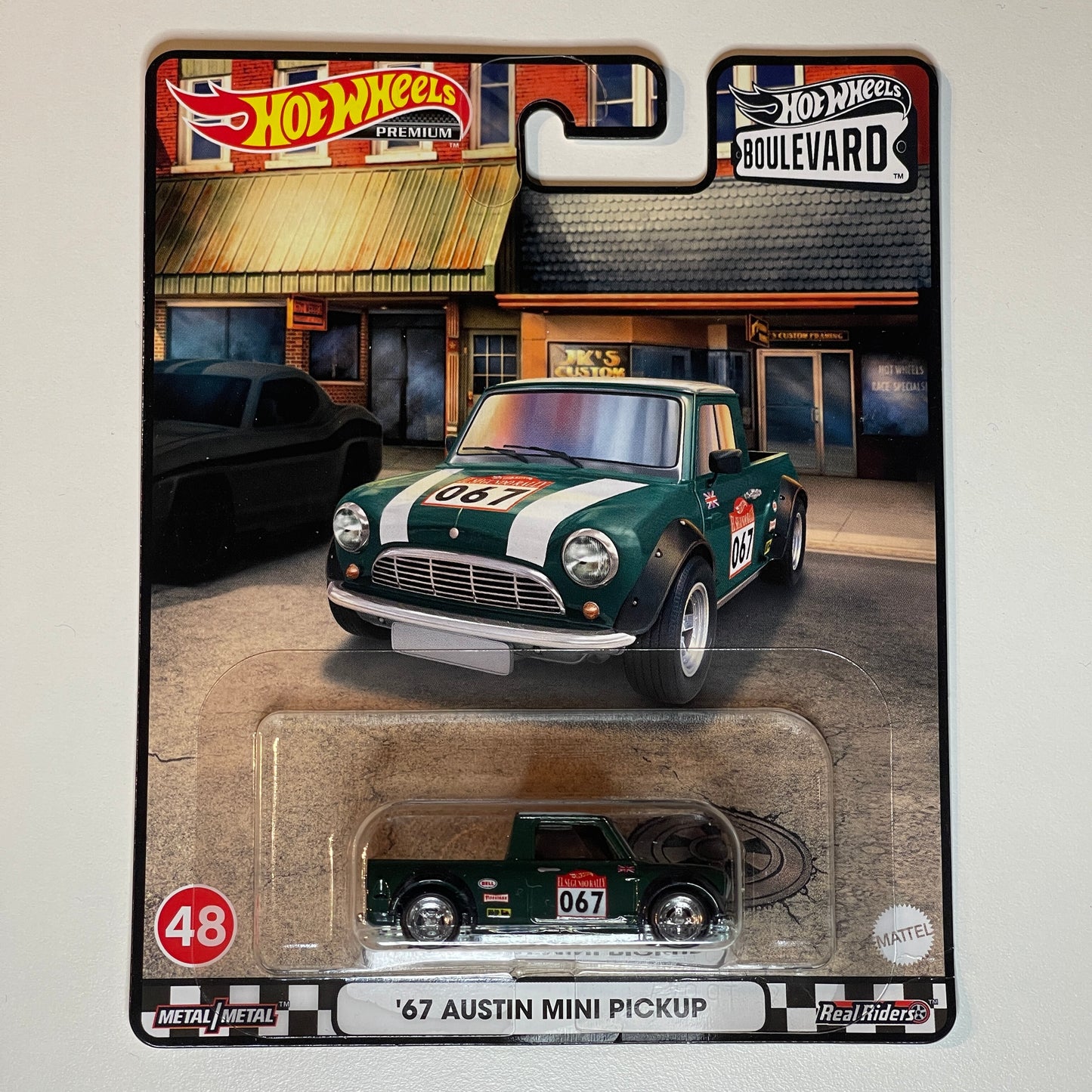 Hot Wheels Boulevard #48 '67 Austin Mini Pickup (poškodenie karty)