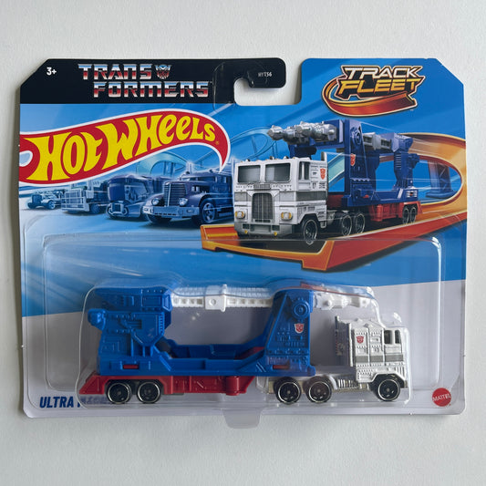 Hot Wheels Track Fleet Transformers Ultra Magnus (Damaged)