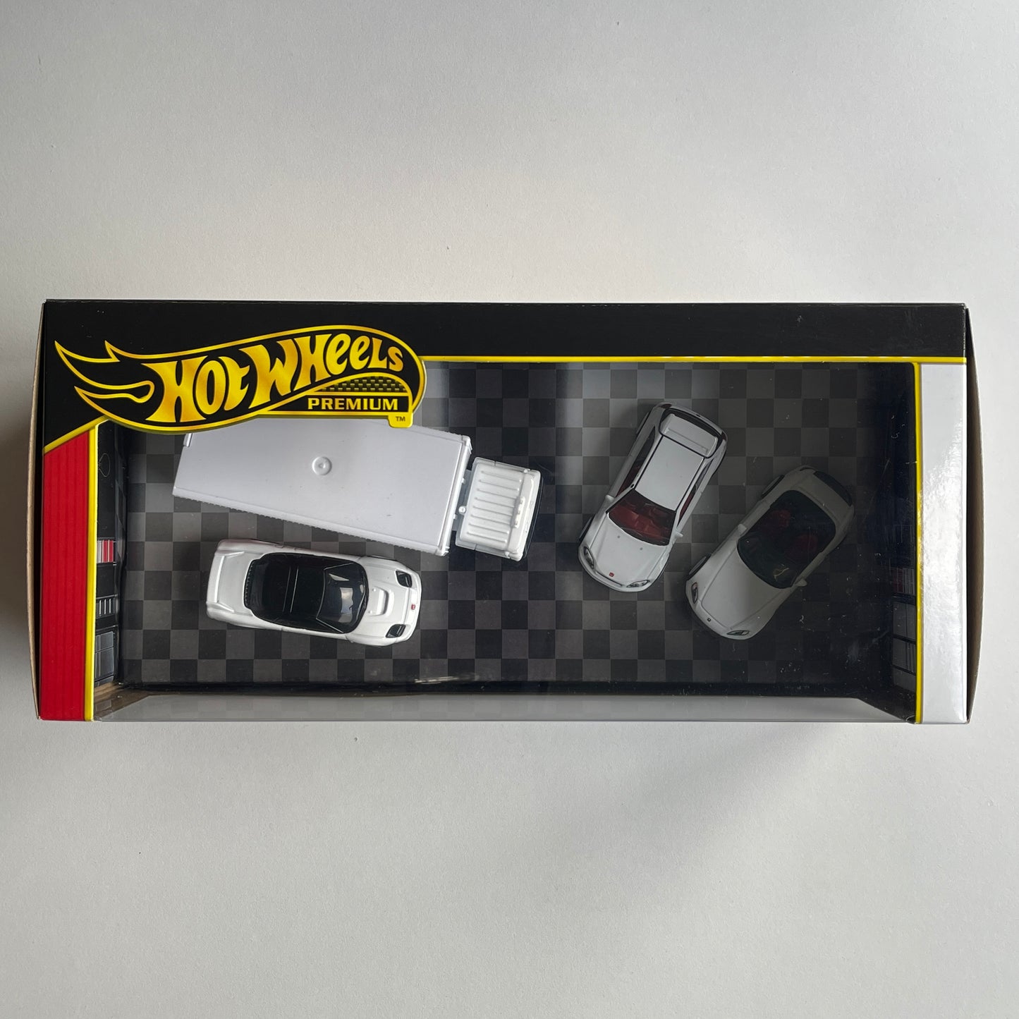 Hot Wheels 2025 Honda Diorama Collector Set