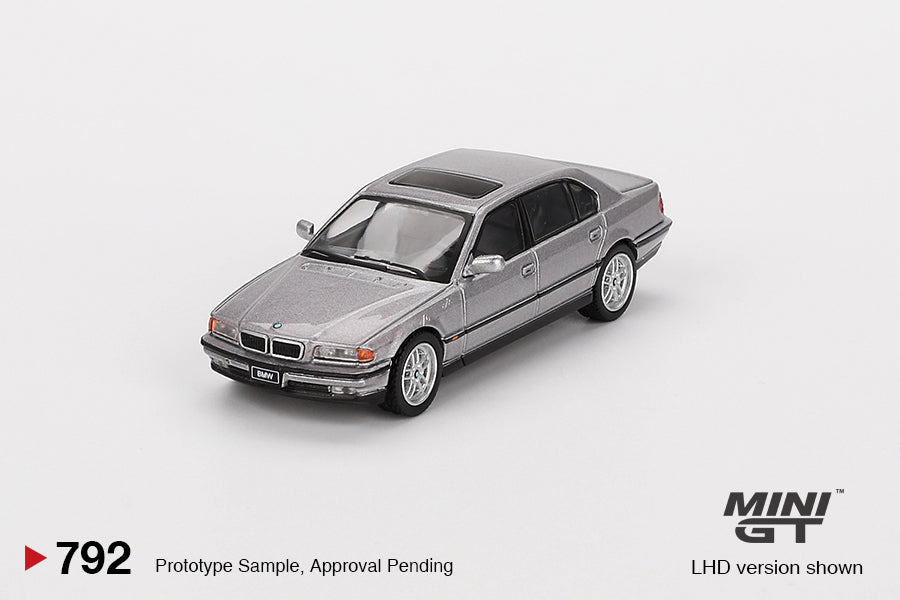 [PREORDER] MiniGT #792 BMW 750IL Aspen Silver Metallic