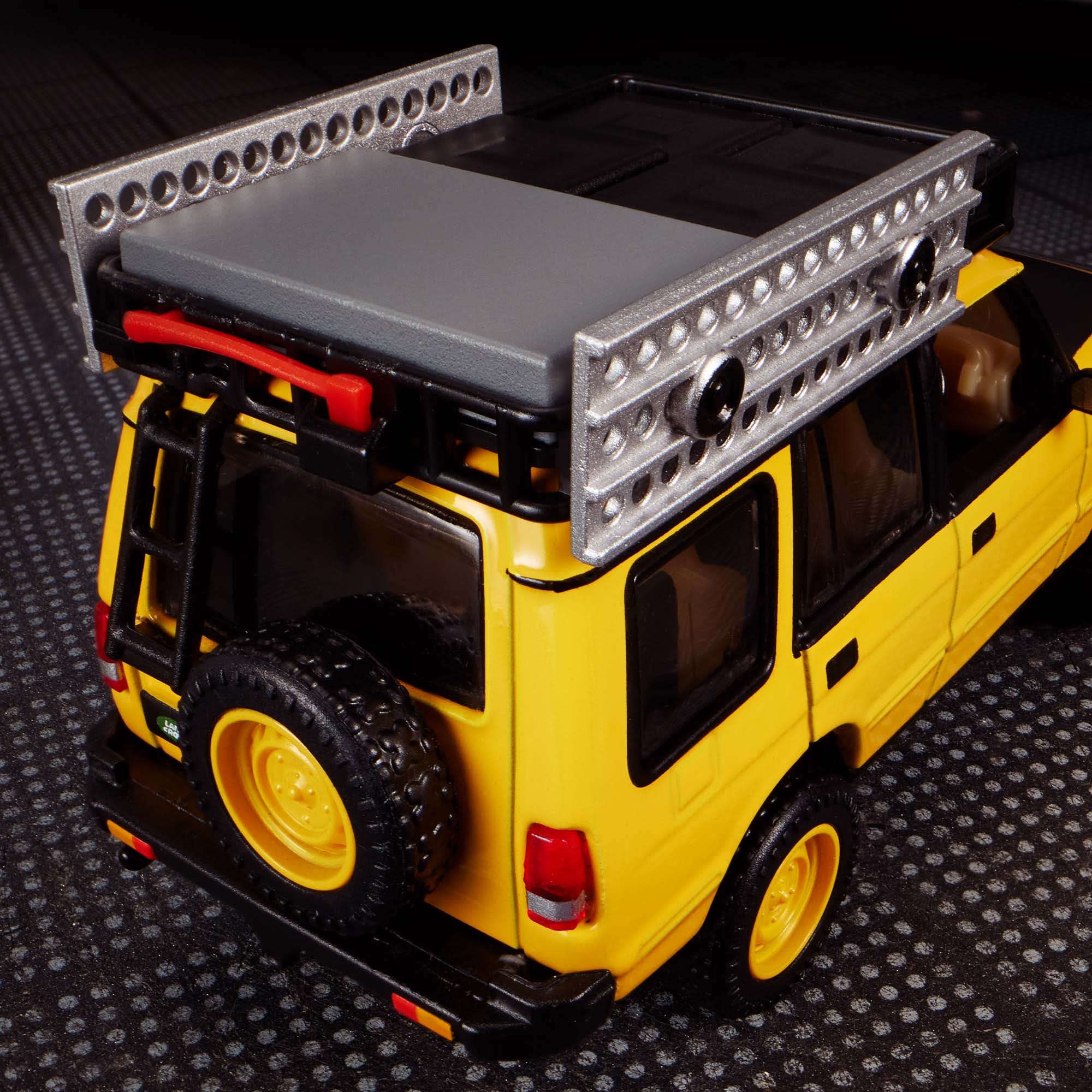 Hot Wheels [Elite64] Mod Shop '94 Land Rover Discovery – Hobby Cars